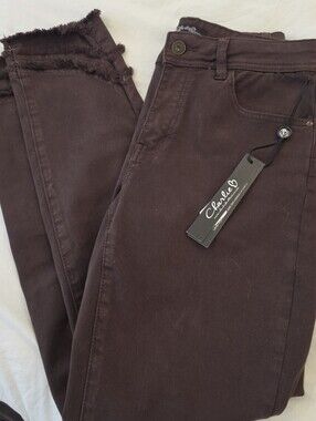 CHARLIE B Ankle Crop Jeans in Dark Burgundy